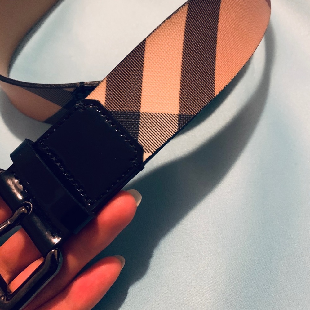 Burberry black leather nova check belt - Picture 9 of 16